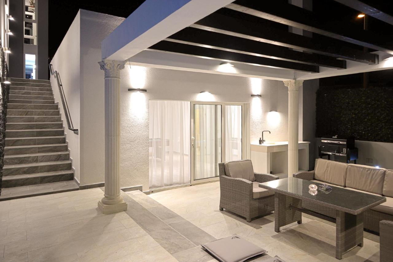 Villa Angelus With Heated Pool Kucine Exterior photo
