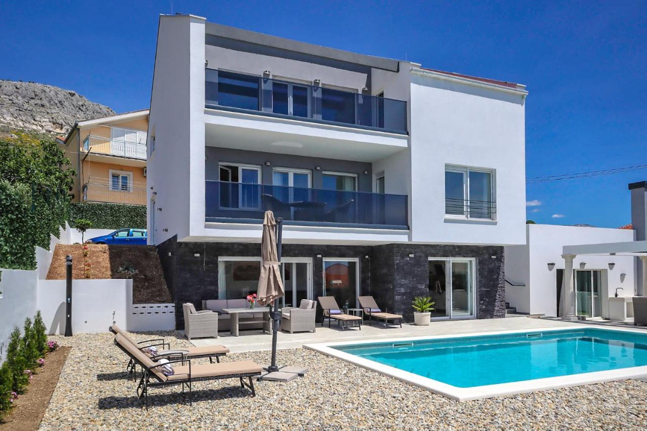 Villa Angelus With Heated Pool Kucine Exterior photo