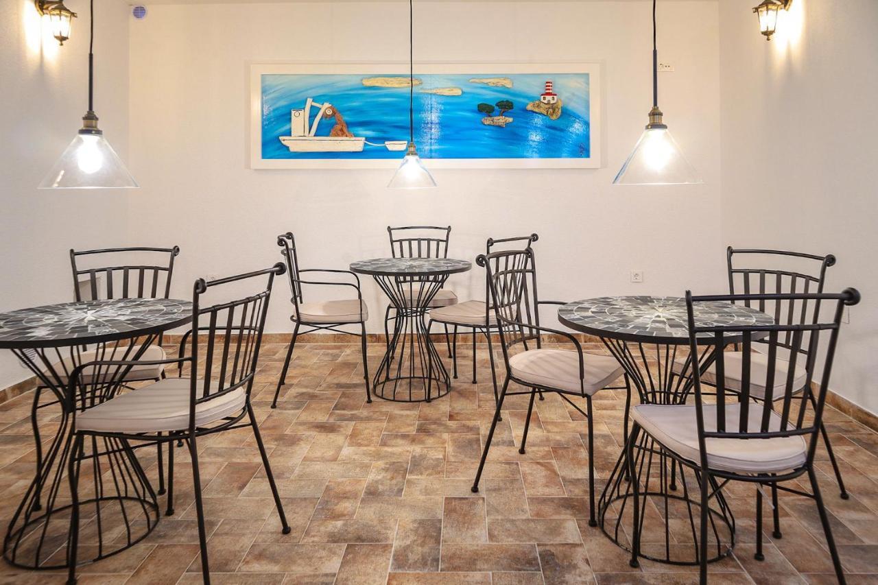Villa Angelus With Heated Pool Kucine Exterior photo